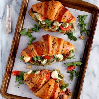 Filled Croissant w grilled vegetables V
