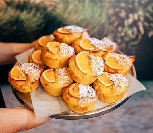 Orange & almond cupcake